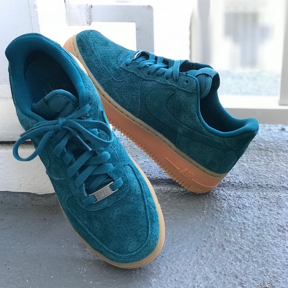 NWT Air Force 1’07 Suede Teal WMNS - Picture 2 of 6